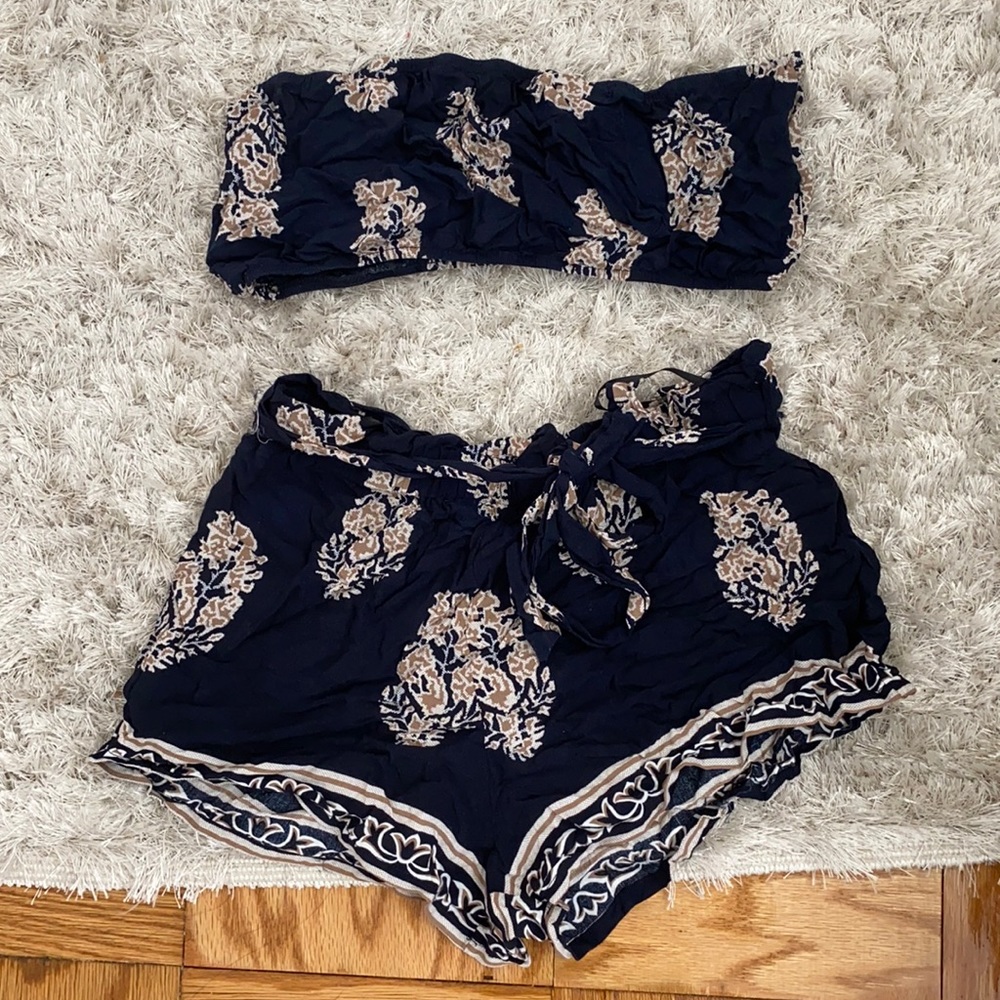 Two piece set